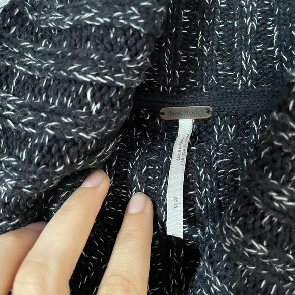 Free People sweater - Picture 5 of 5